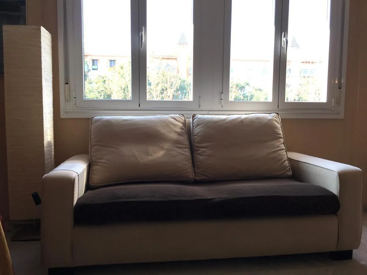 Apartamento Junto a FIBES, amplio, luminoso, con piscina y parking Sevilla