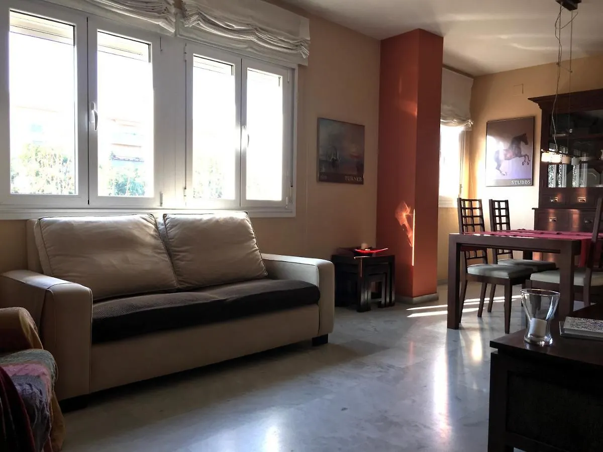 Apartamento Junto a FIBES, amplio, luminoso, con piscina y parking Sevilla España